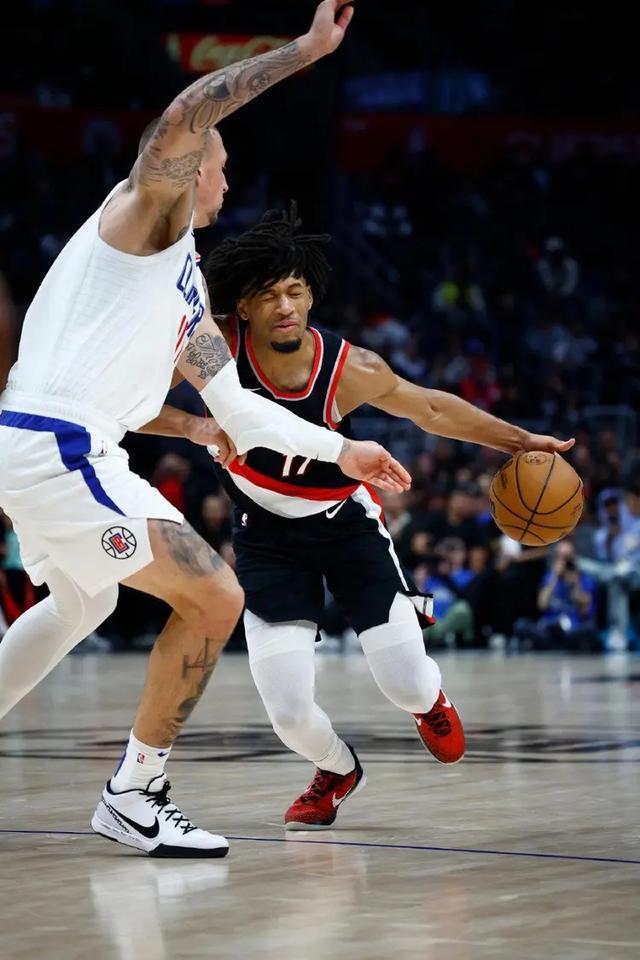 波特兰开拓者内部会议纪要流出:赛前门线救险,意甲使命明确,更衣室氛围转暖的简单介绍 波特兰开拓者内部会议纪要流出:赛前门线救险,意甲使命明确,更衣室氛围转暖的简单介绍